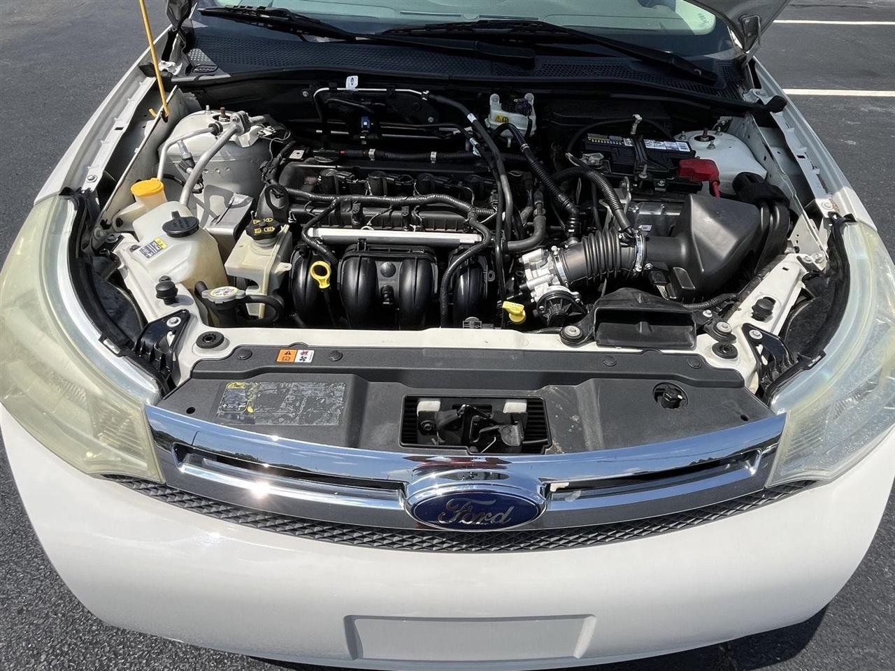 Ford Focus SE Sedan 2009