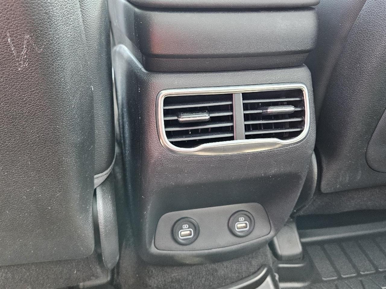 Hyundai Santa Fe SEL AWC w/Premium Package 2022