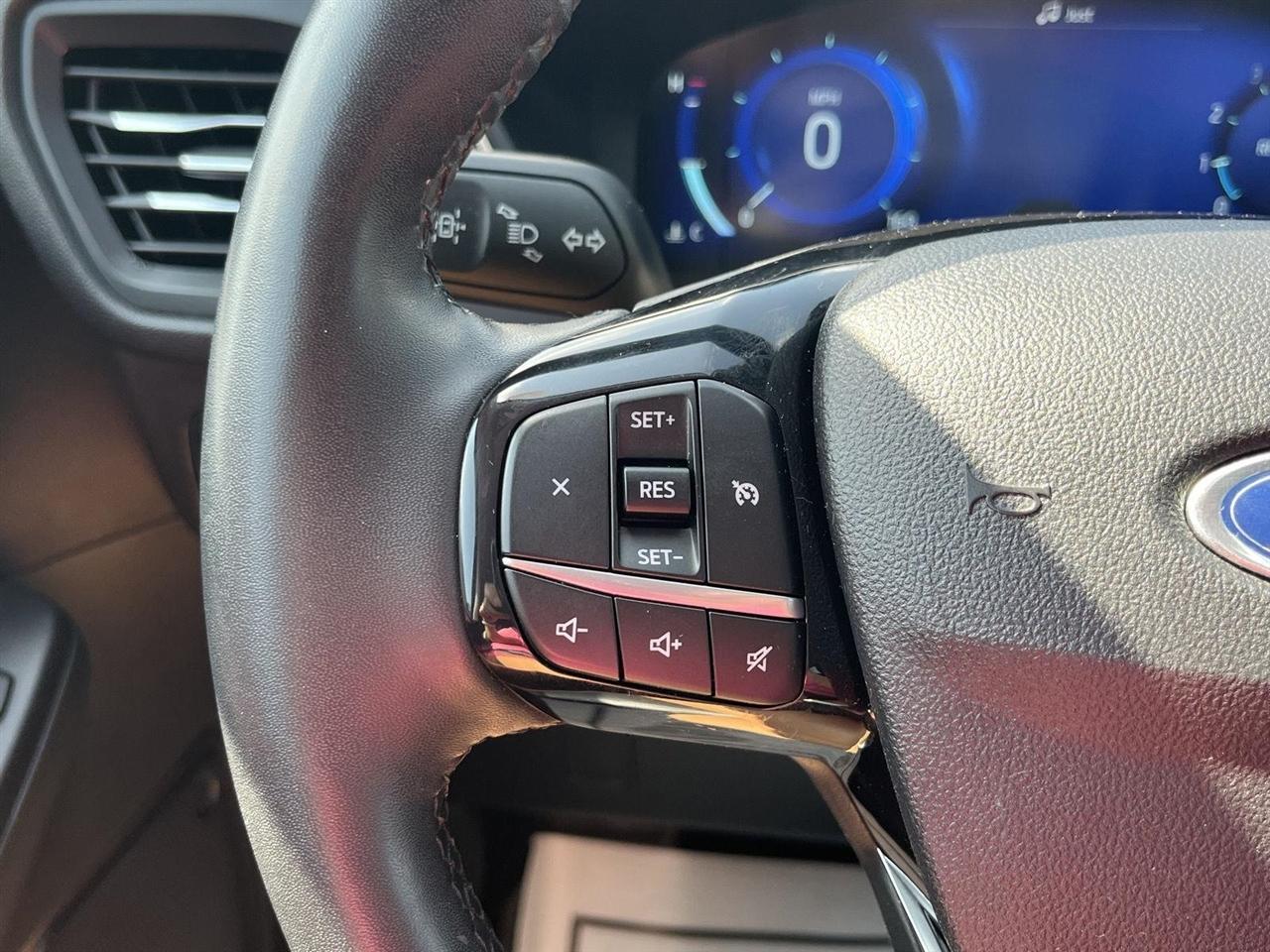 2021 Ford Escape SEL - Photo 8