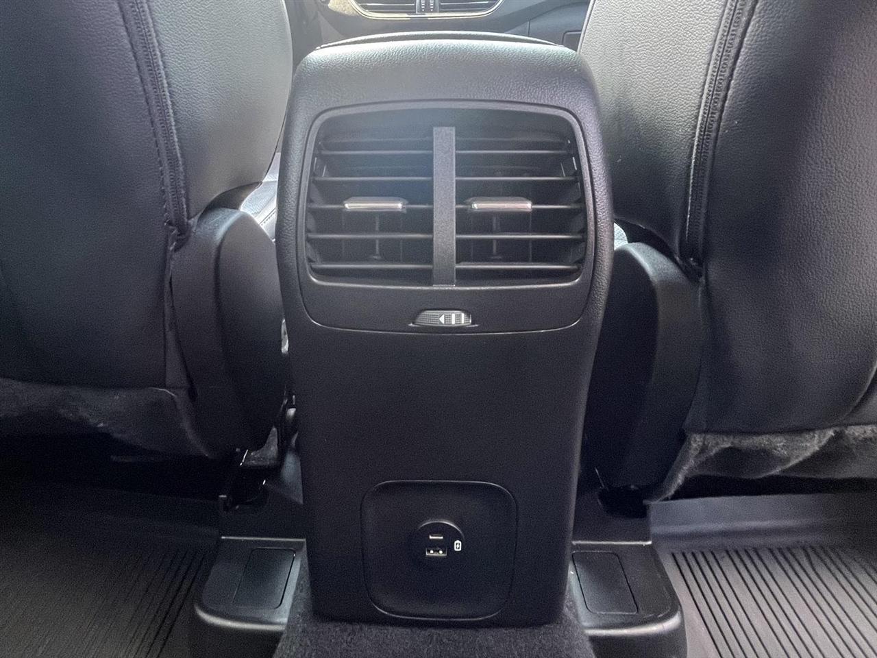 2021 Ford Escape SEL - Photo 18