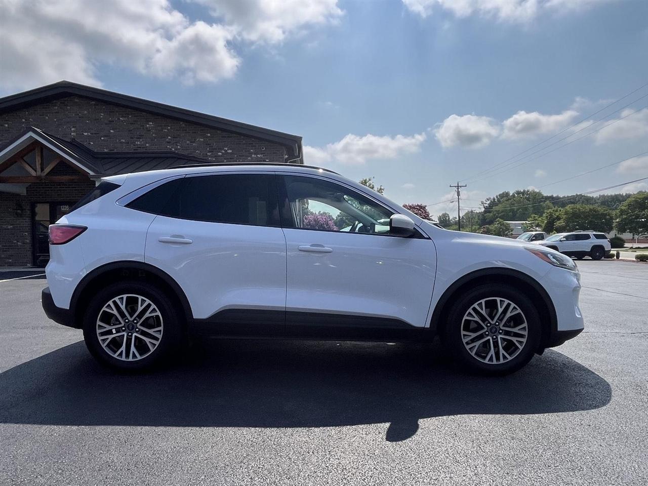2021 Ford Escape SEL - Photo 25