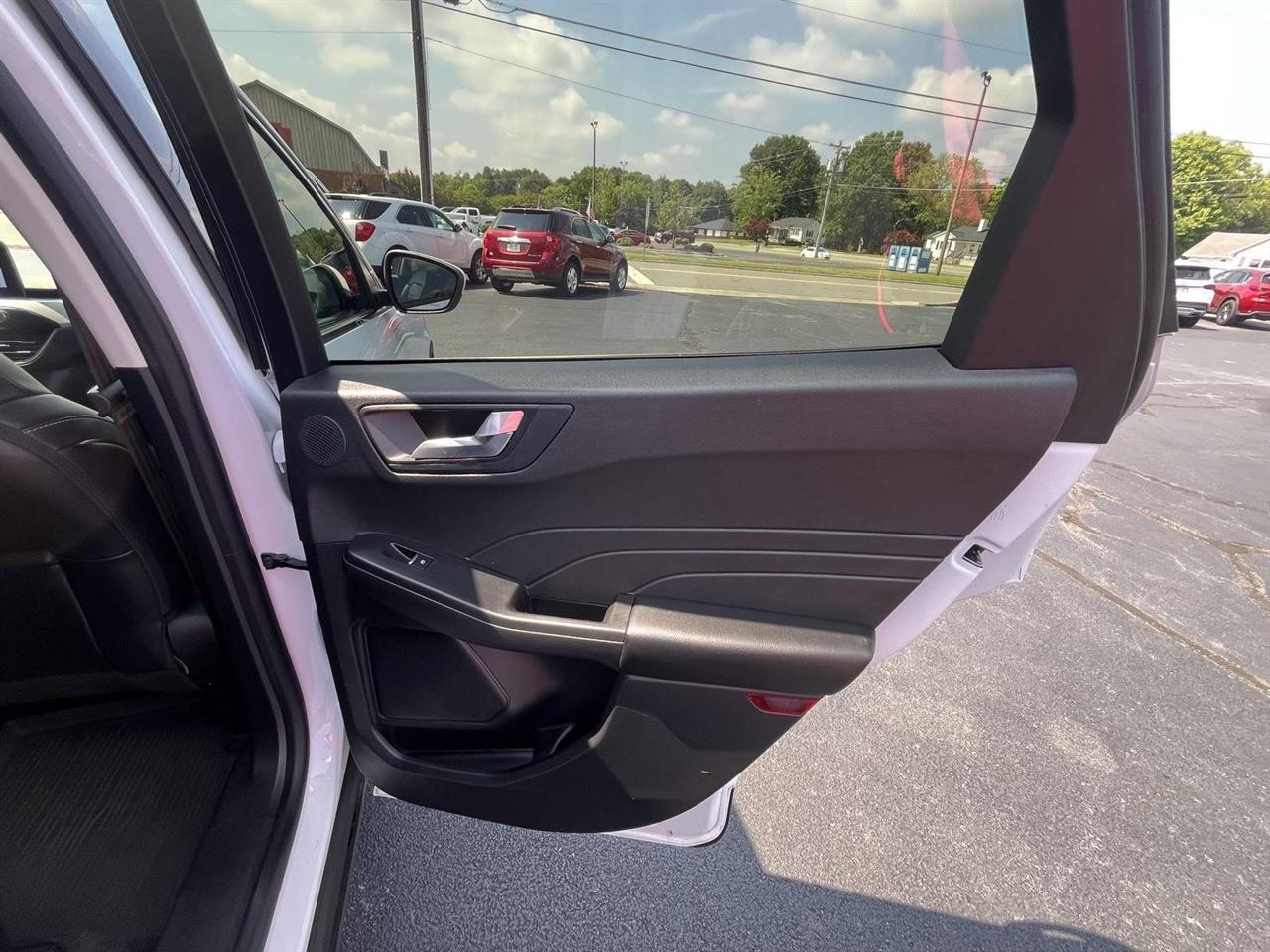 2021 Ford Escape SEL - Photo 32