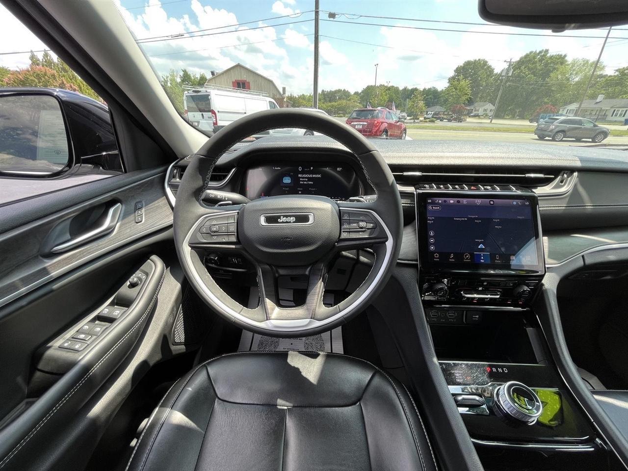 Jeep Grand Cherokee L Limited 4WD 2023