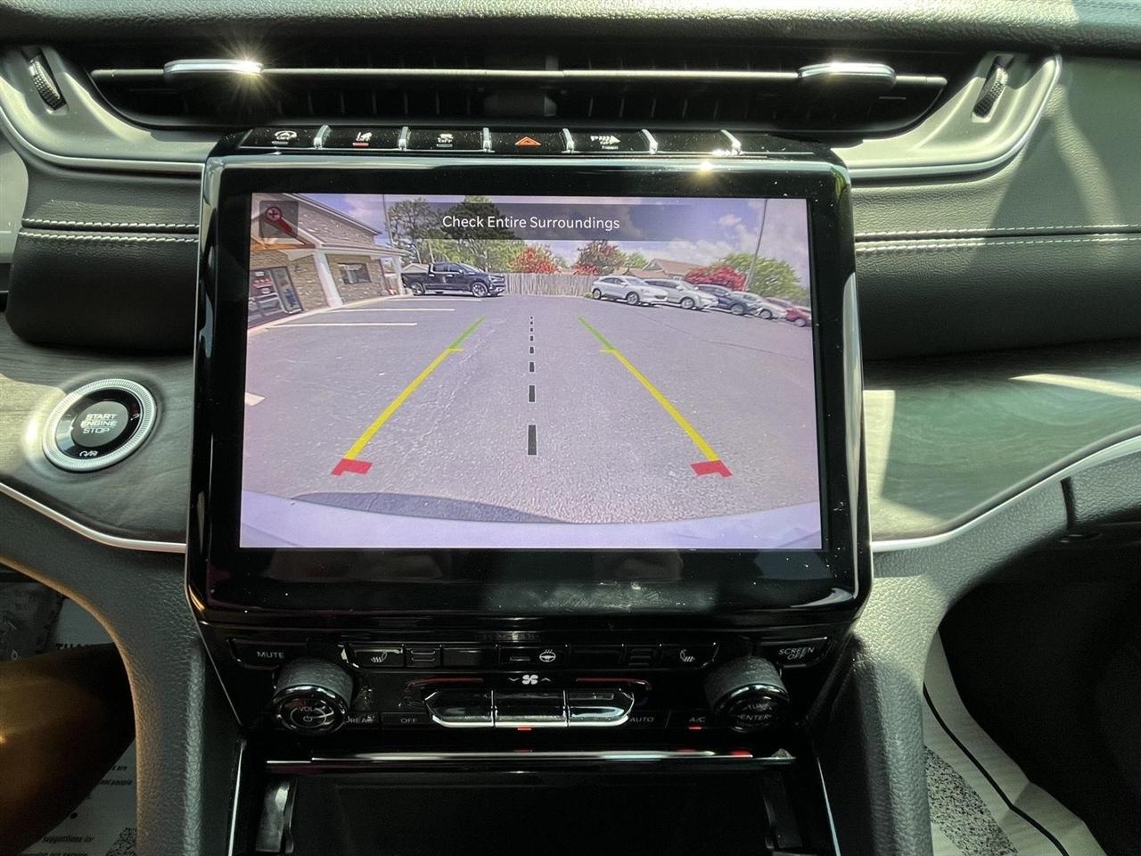 Jeep Grand Cherokee L Limited 4WD 2023