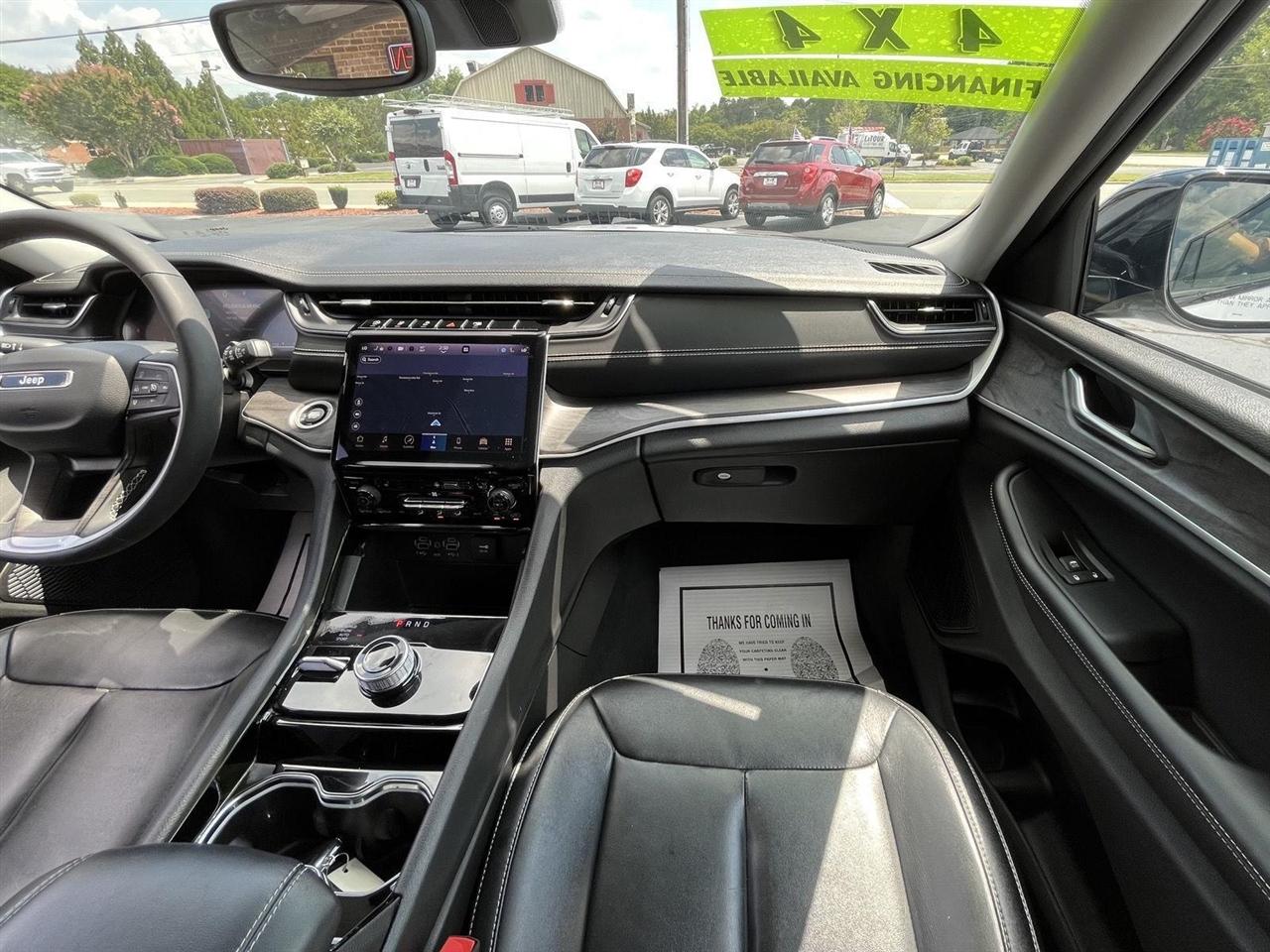Jeep Grand Cherokee L Limited 4WD 2023