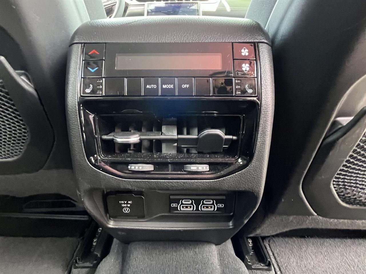 Jeep Grand Cherokee L Limited 4WD 2023