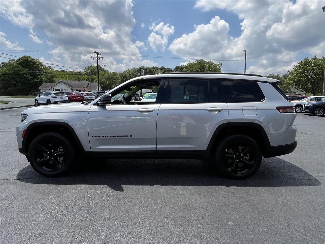 Jeep Grand Cherokee L Limited 4WD 2023