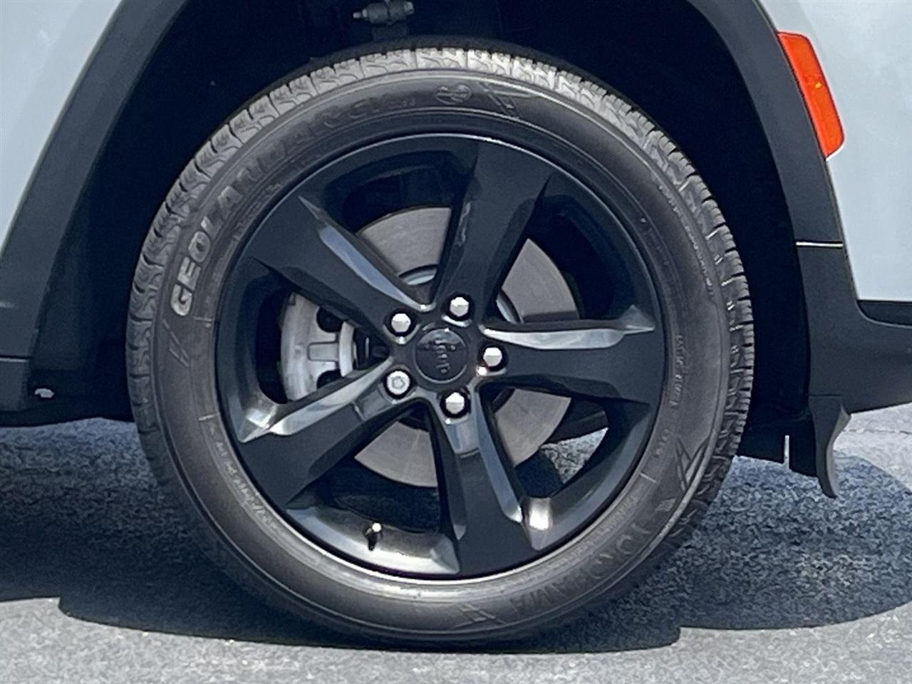 Jeep Grand Cherokee L Limited 4WD 2023