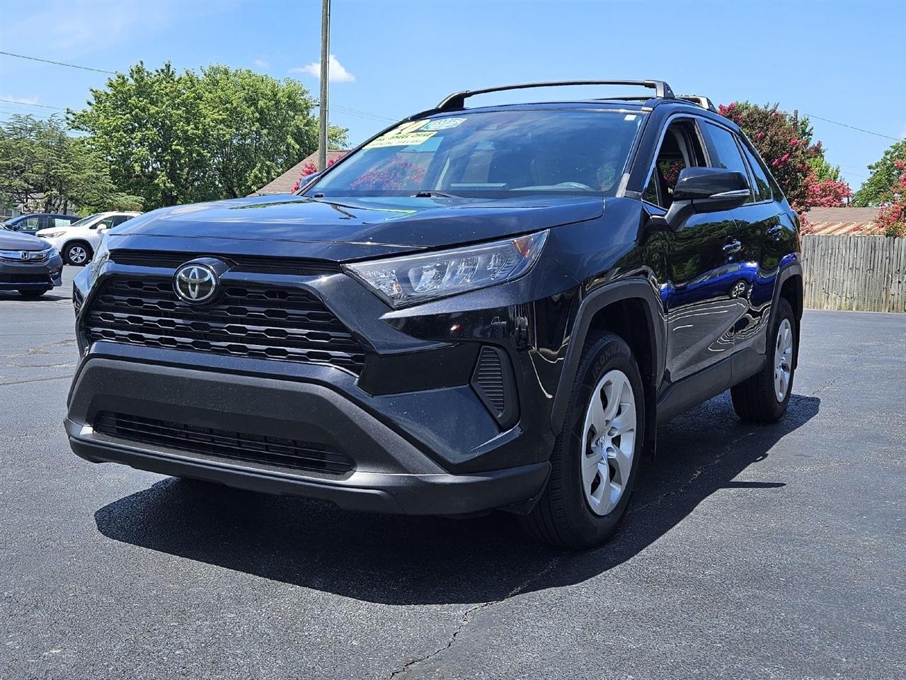 Toyota RAV4 LE AWD 2020