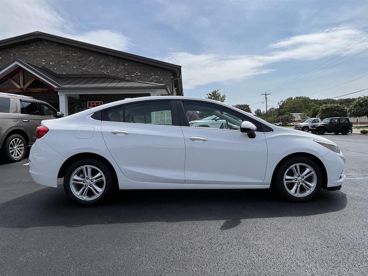 Chevrolet Cruze LT Auto 2018