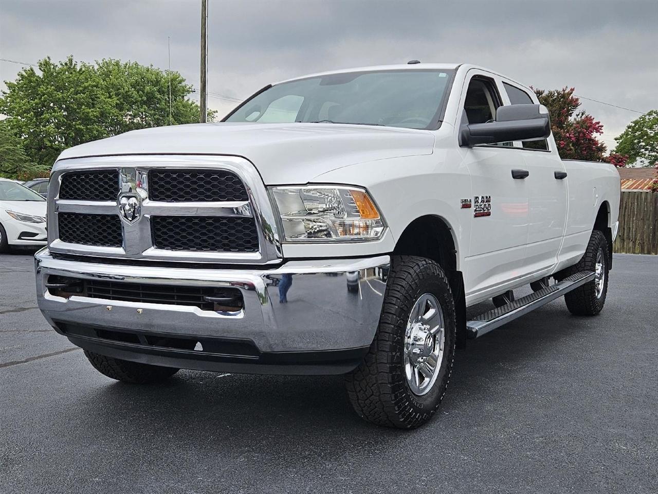RAM 2500 Tradesman Crew Cab LWB 4WD 2015