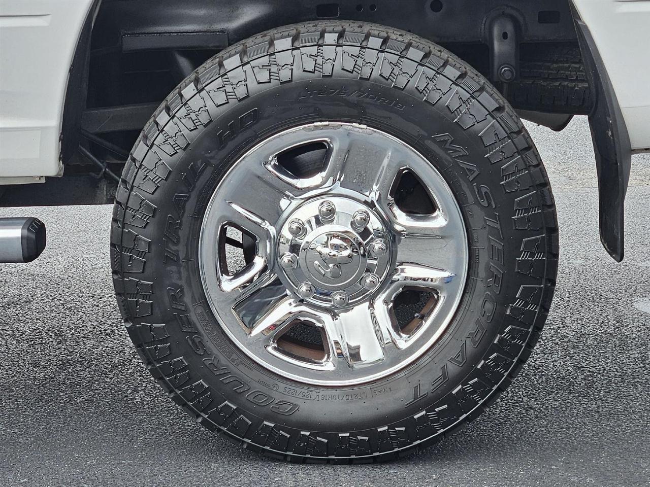 RAM 2500 Tradesman Crew Cab LWB 4WD 2015