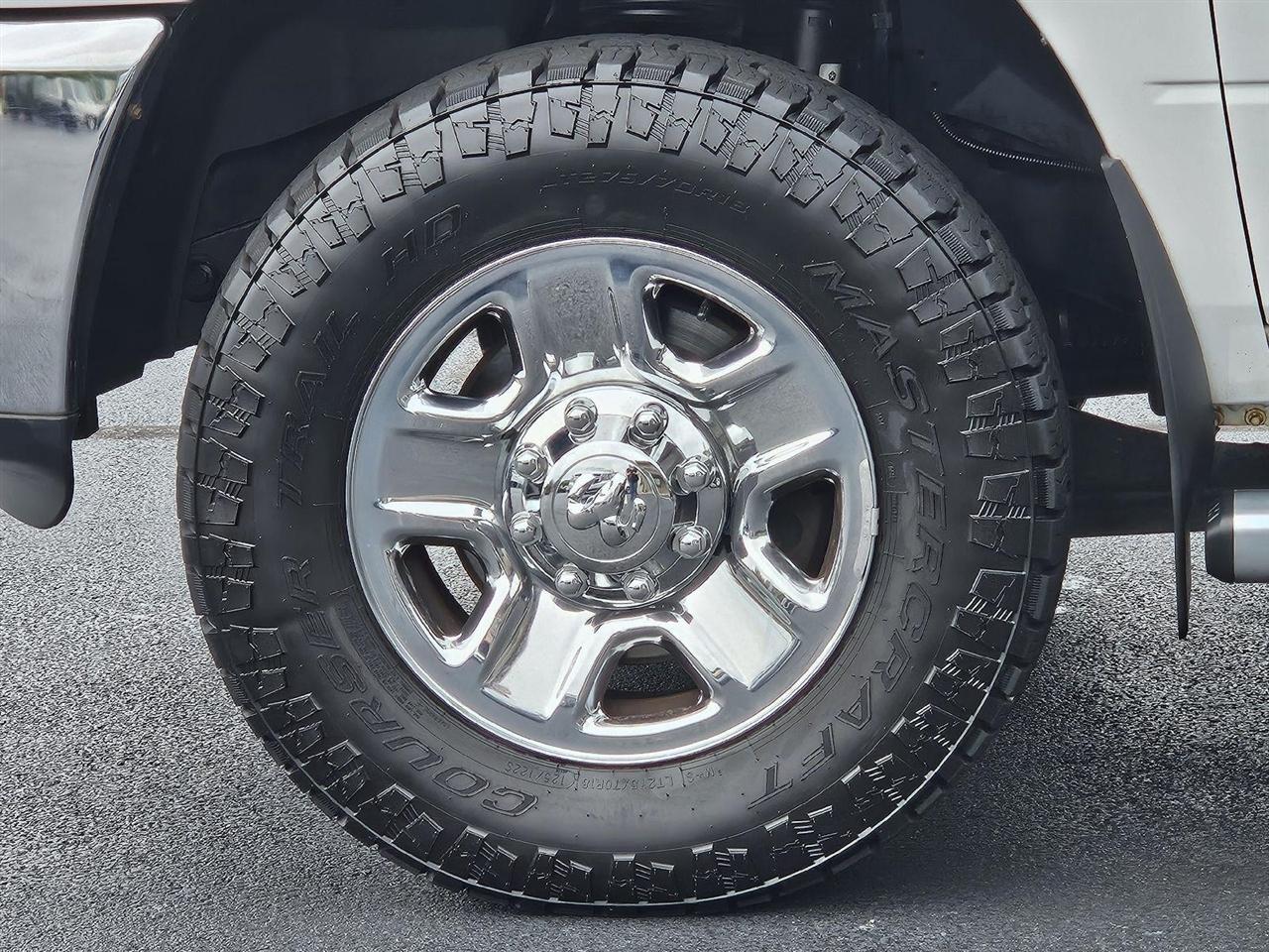 RAM 2500 Tradesman Crew Cab LWB 4WD 2015