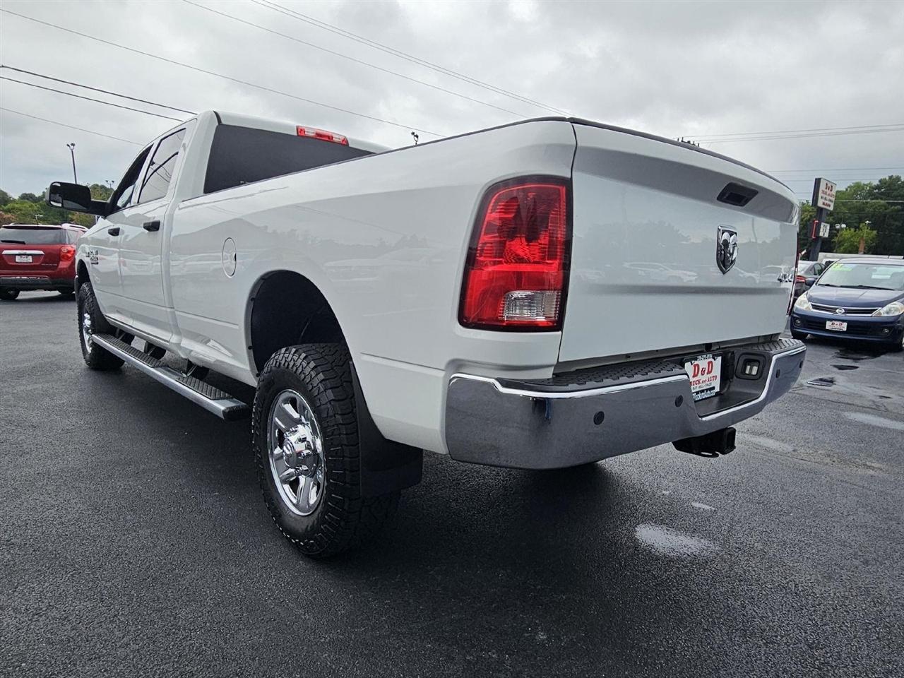 RAM 2500 Tradesman Crew Cab LWB 4WD 2015