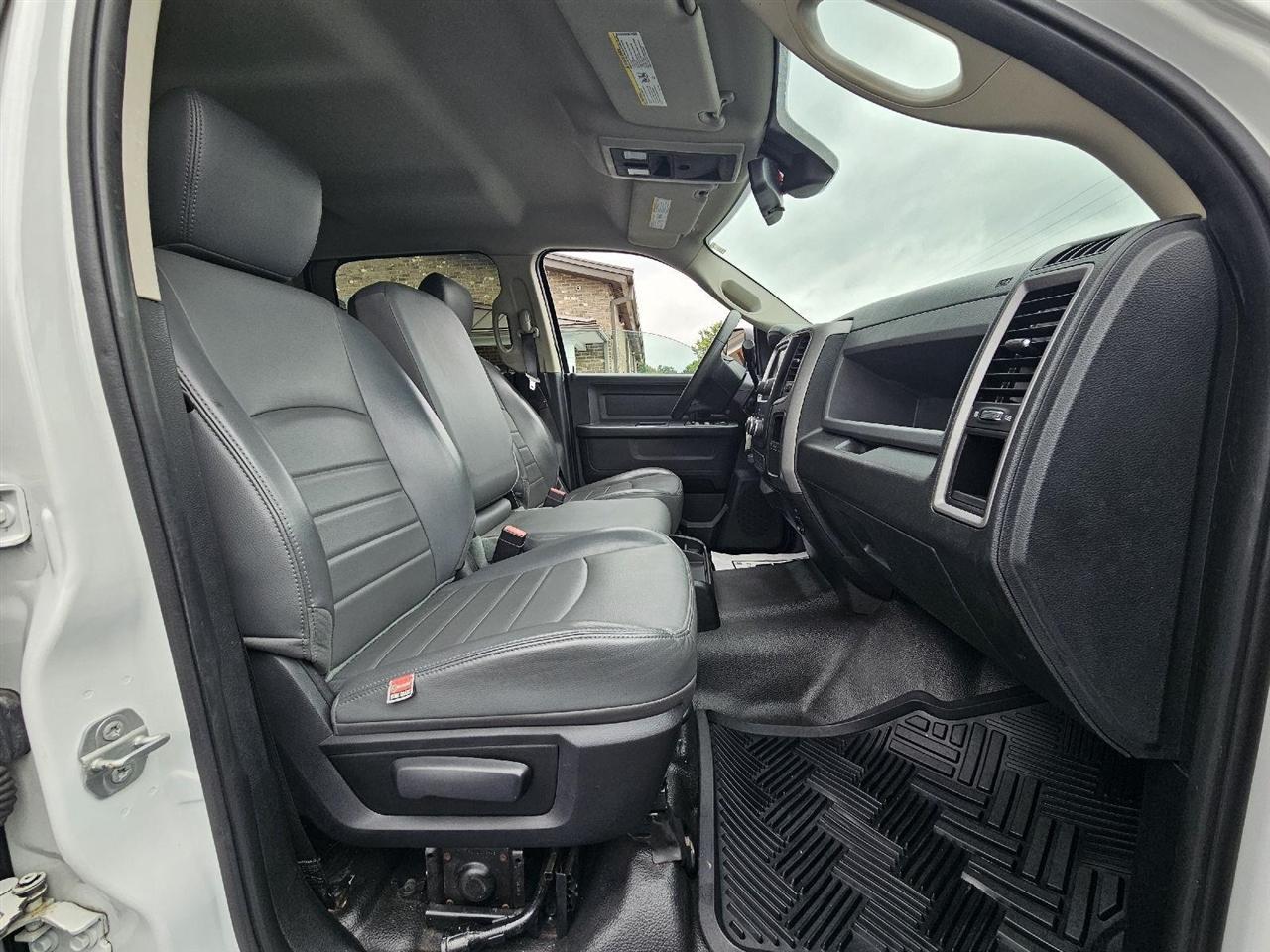 RAM 2500 Tradesman Crew Cab LWB 4WD 2015