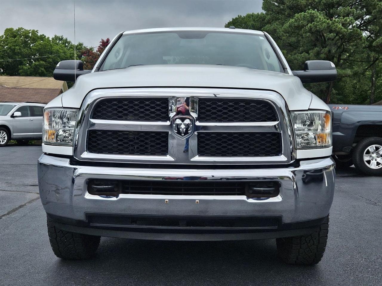 RAM 2500 Tradesman Crew Cab LWB 4WD 2015