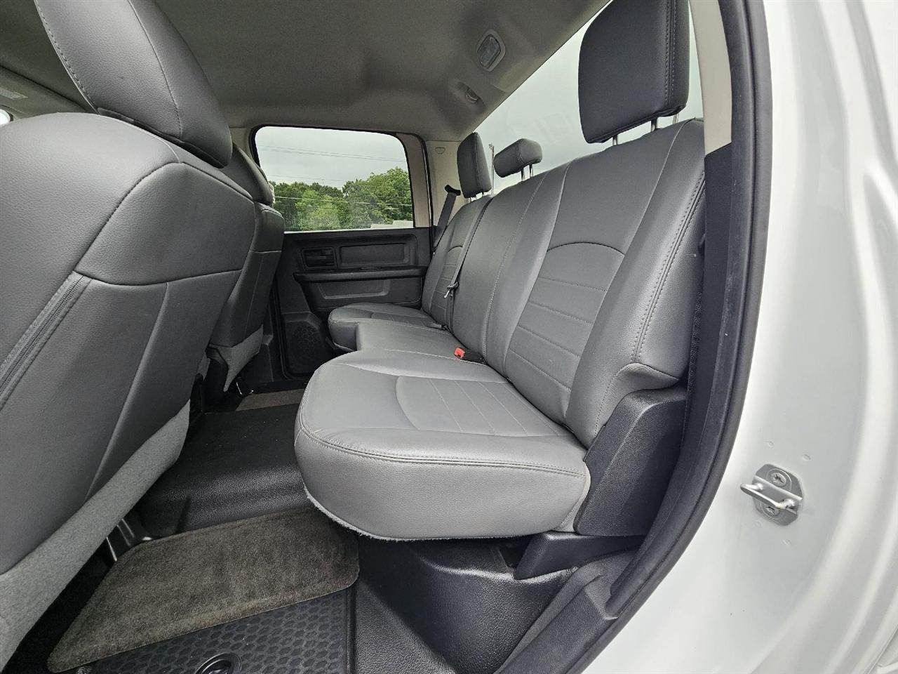 RAM 2500 Tradesman Crew Cab LWB 4WD 2015