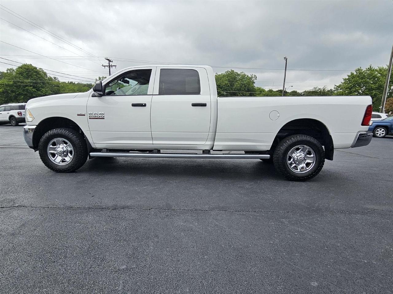 RAM 2500 Tradesman Crew Cab LWB 4WD 2015