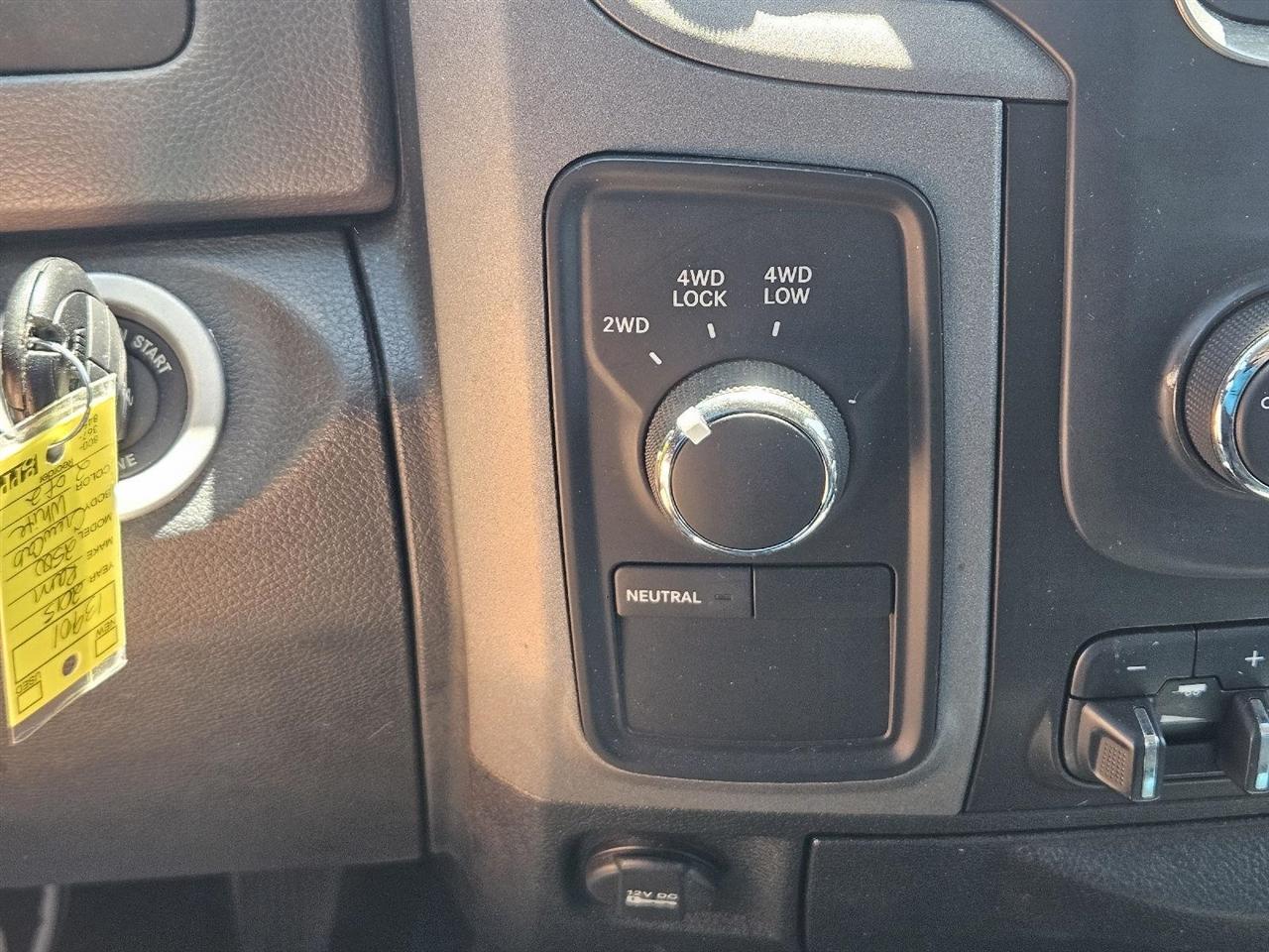 RAM 2500 Tradesman Crew Cab LWB 4WD 2015