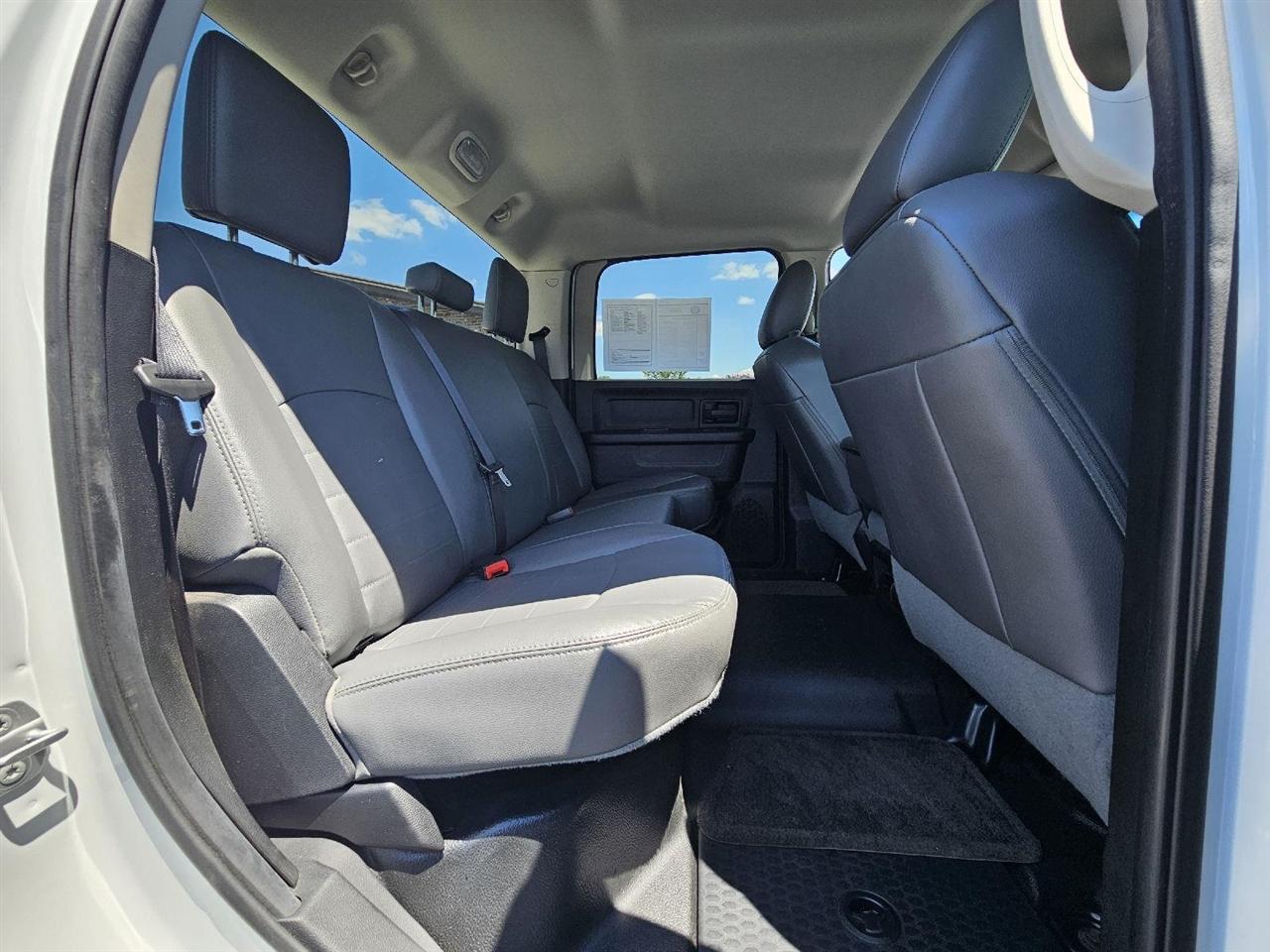 RAM 2500 Tradesman Crew Cab LWB 4WD 2015