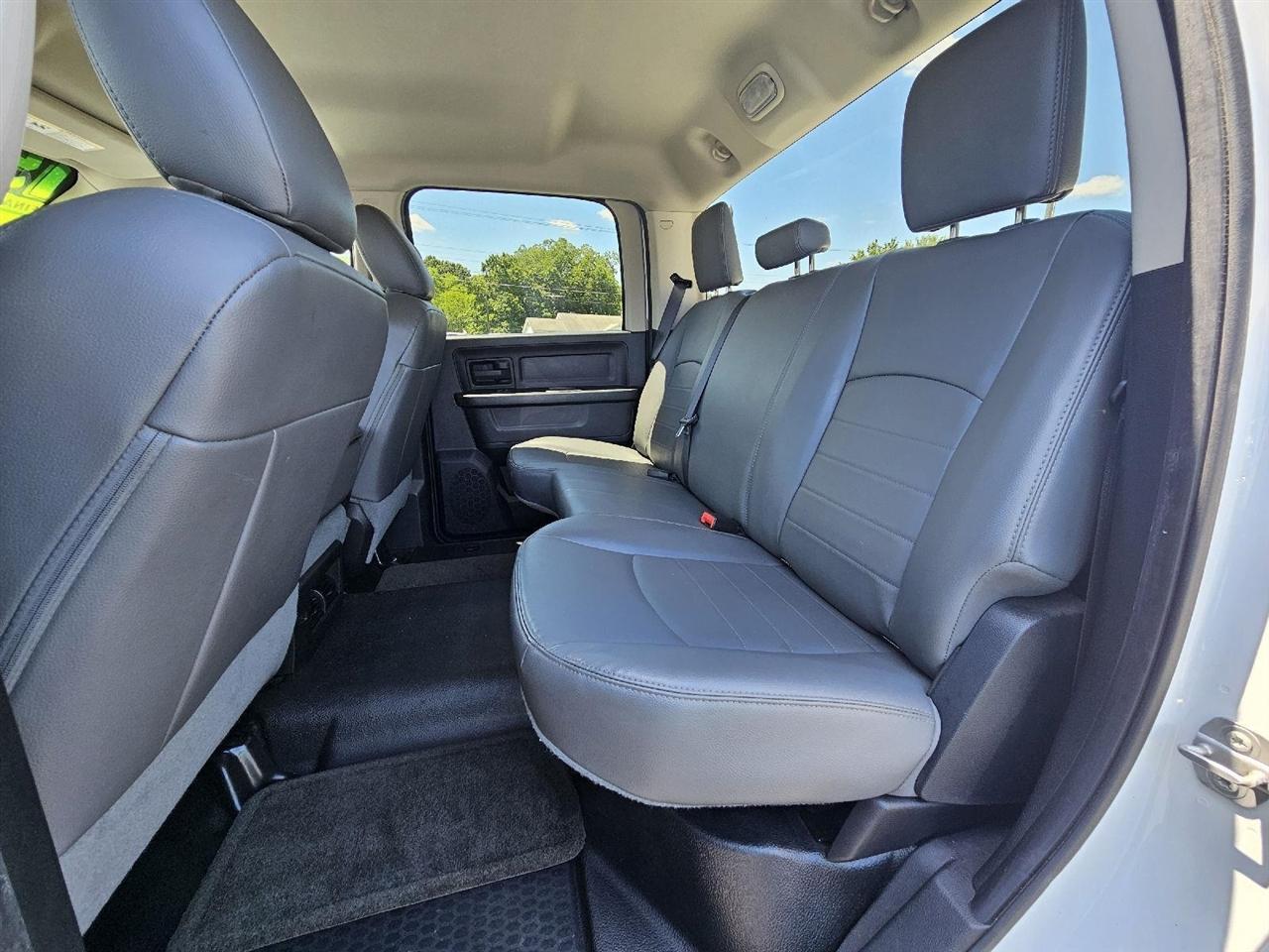 RAM 2500 Tradesman Crew Cab LWB 4WD 2015