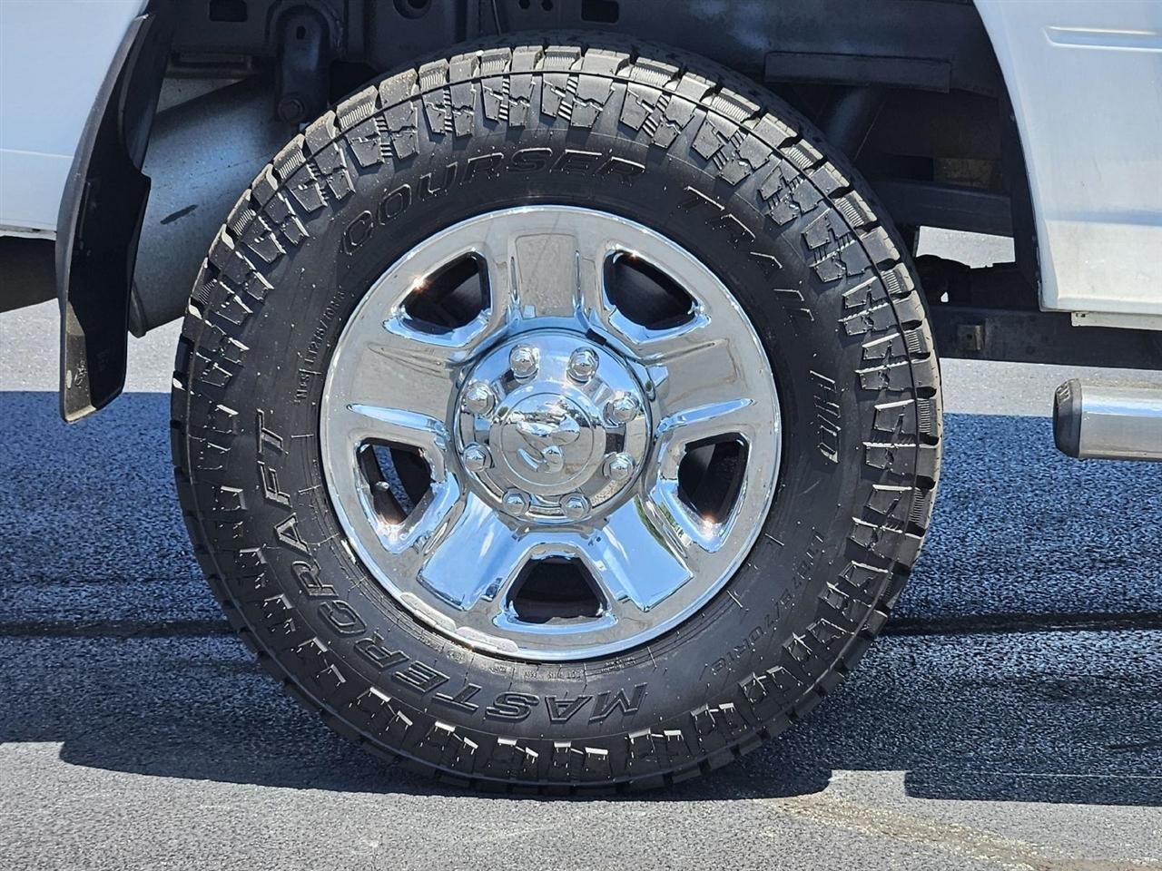 RAM 2500 Tradesman Crew Cab LWB 4WD 2015