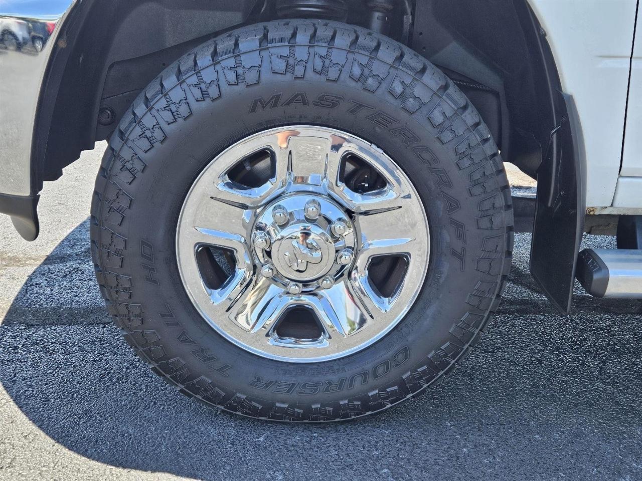 RAM 2500 Tradesman Crew Cab LWB 4WD 2015