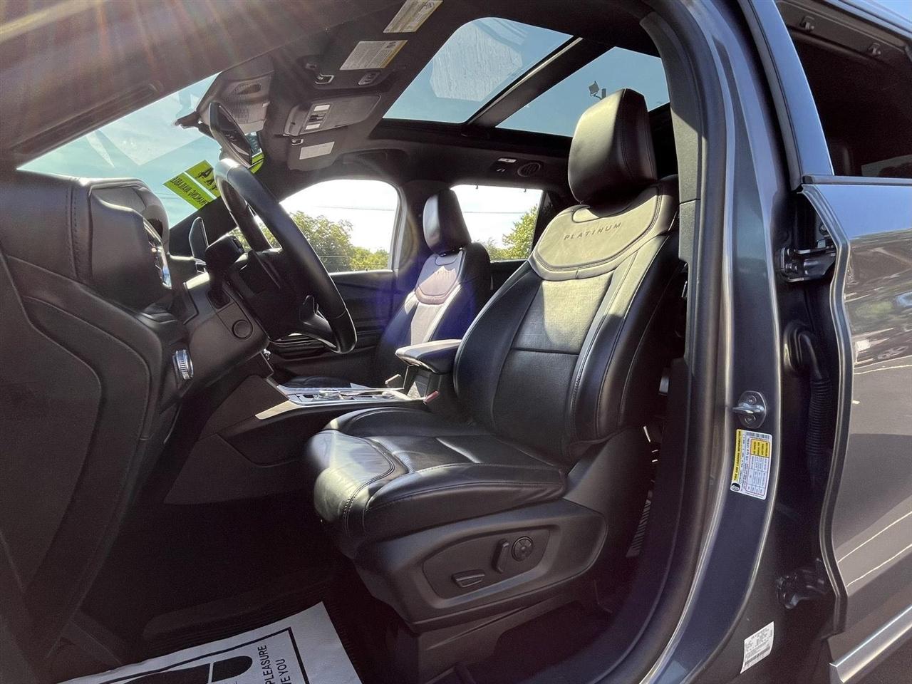 Ford Explorer Platinum AWD 2021