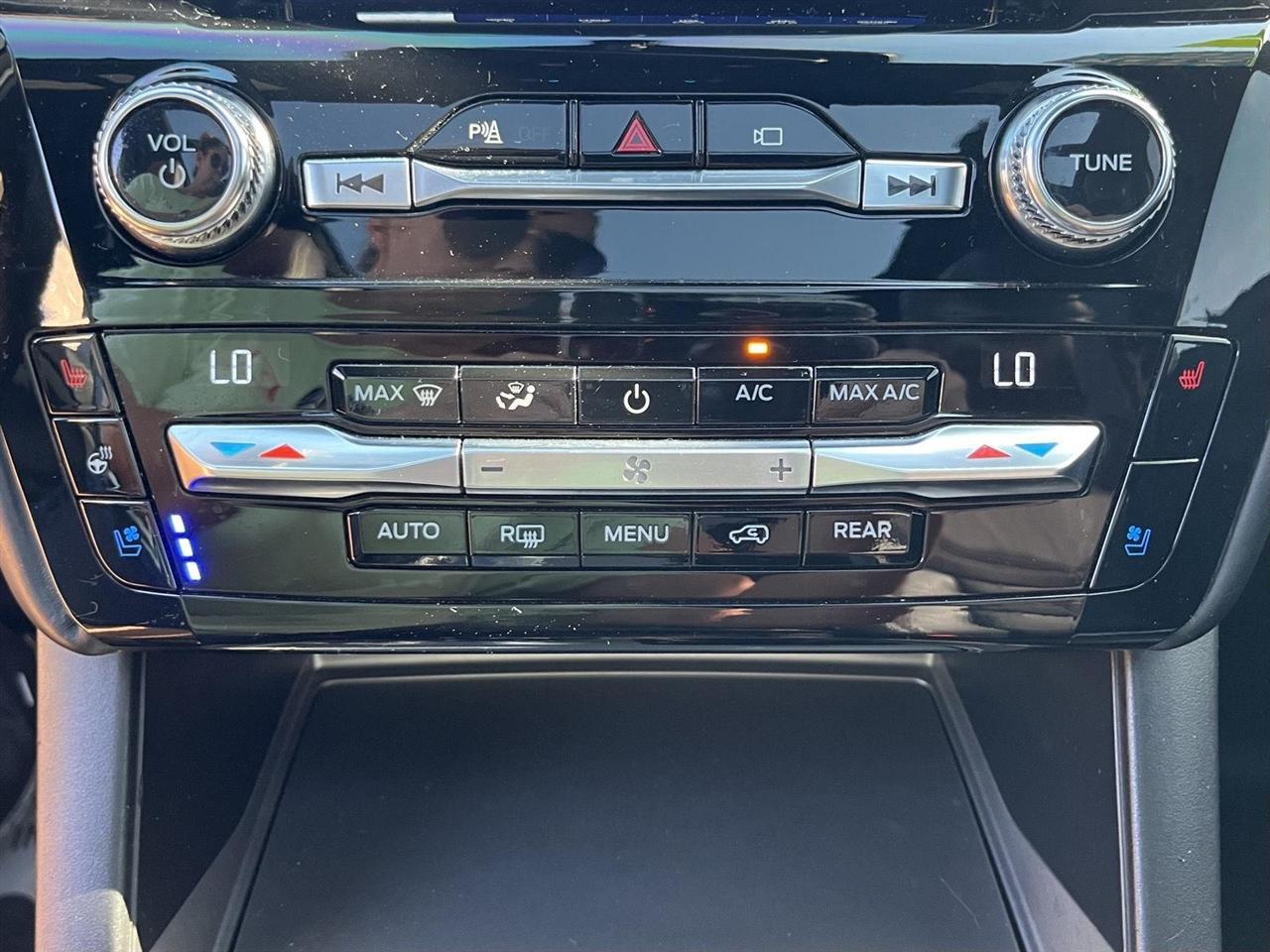 Ford Explorer Platinum AWD 2021