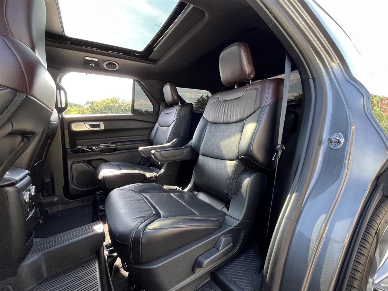 Ford Explorer Platinum AWD 2021