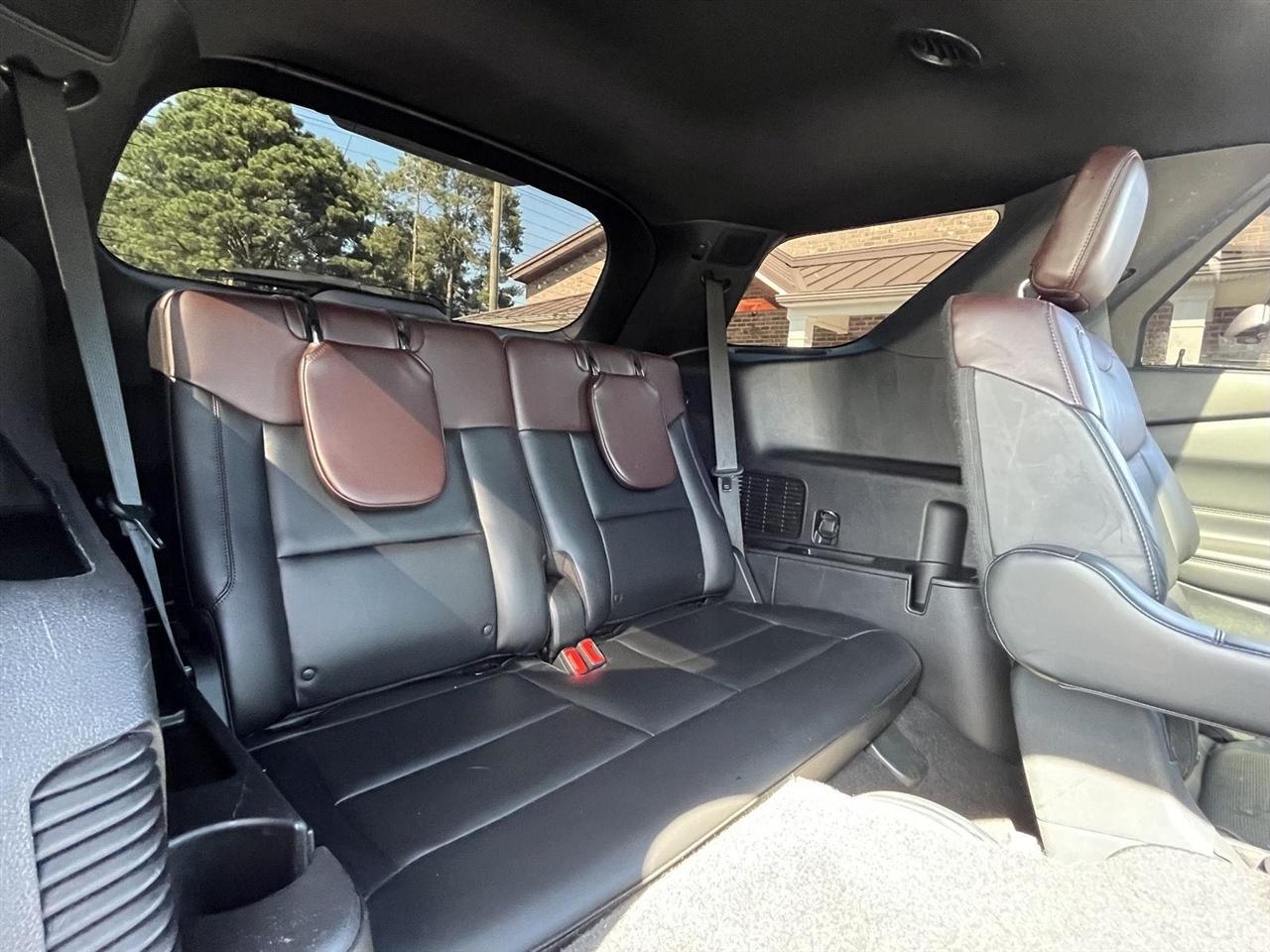 Ford Explorer Platinum AWD 2021