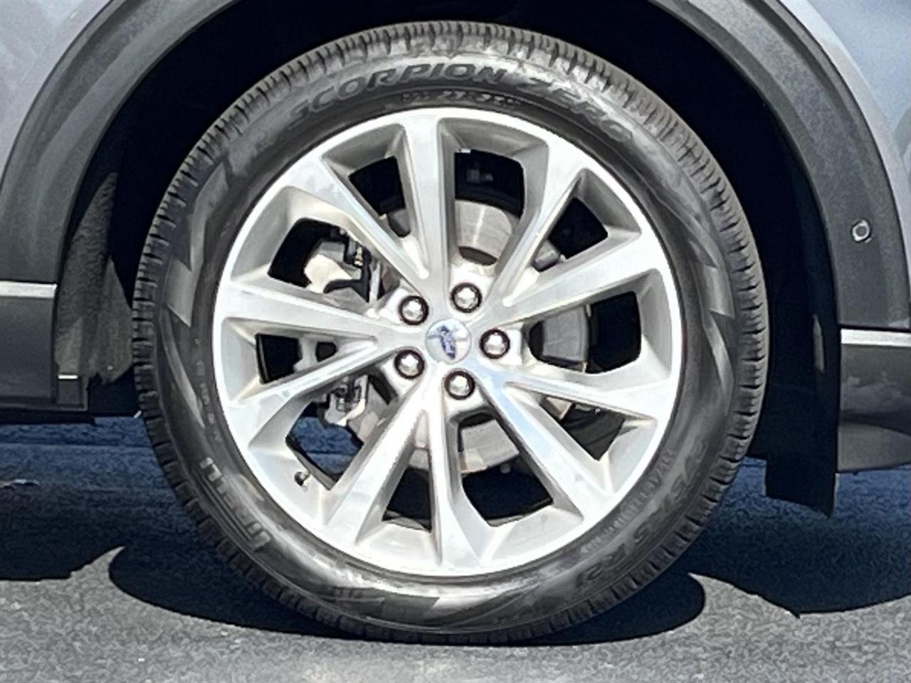 Ford Explorer Platinum AWD 2021