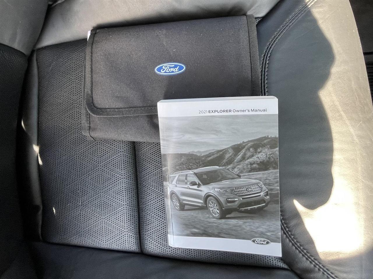 Ford Explorer Platinum AWD 2021