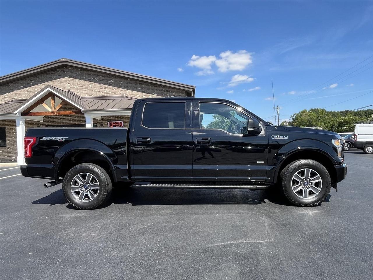 Ford F-150 XLT SuperCrew 6.5-ft. Bed 4WD 2017