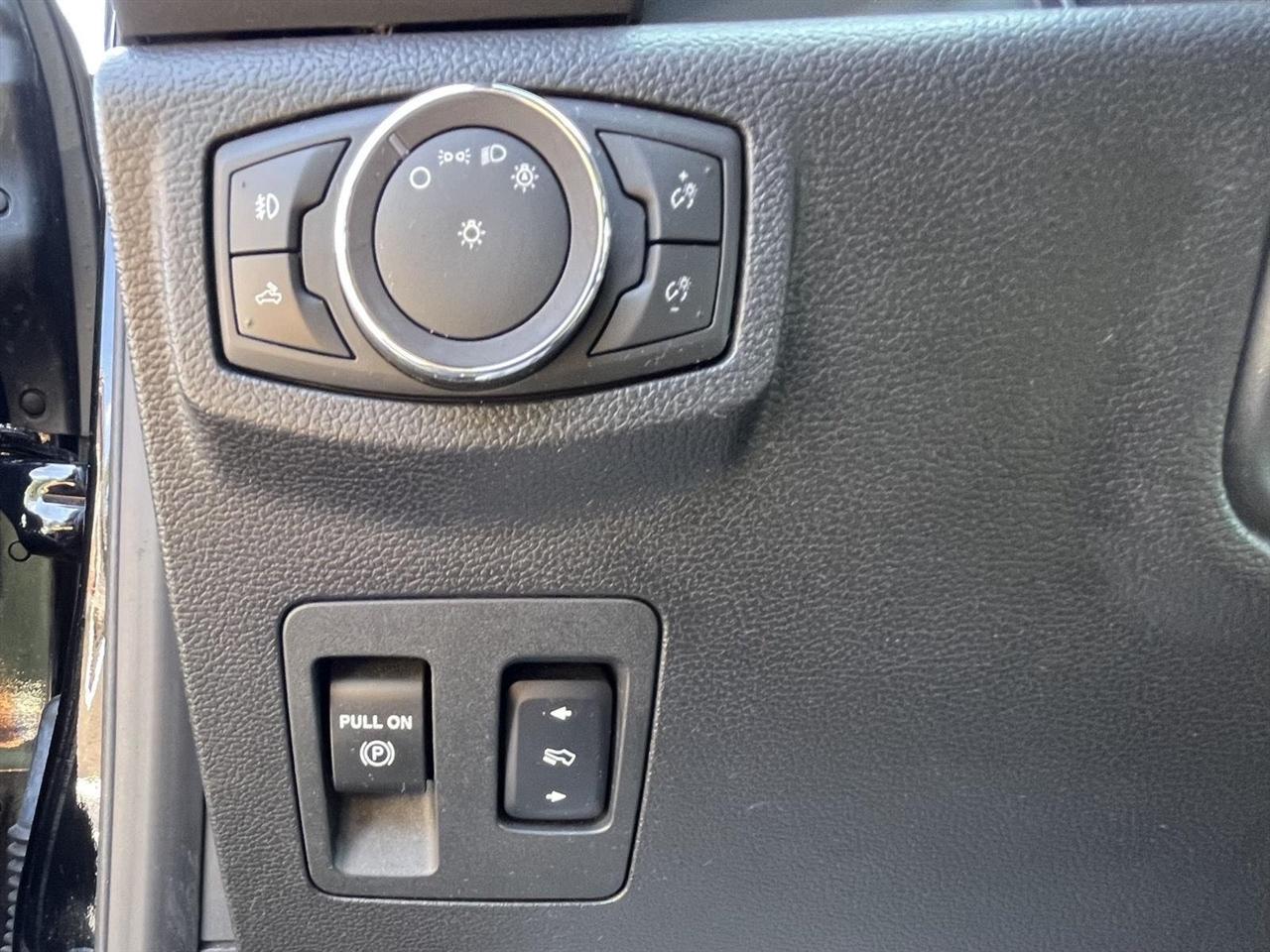 Ford F-150 XLT SuperCrew 4WD 2017
