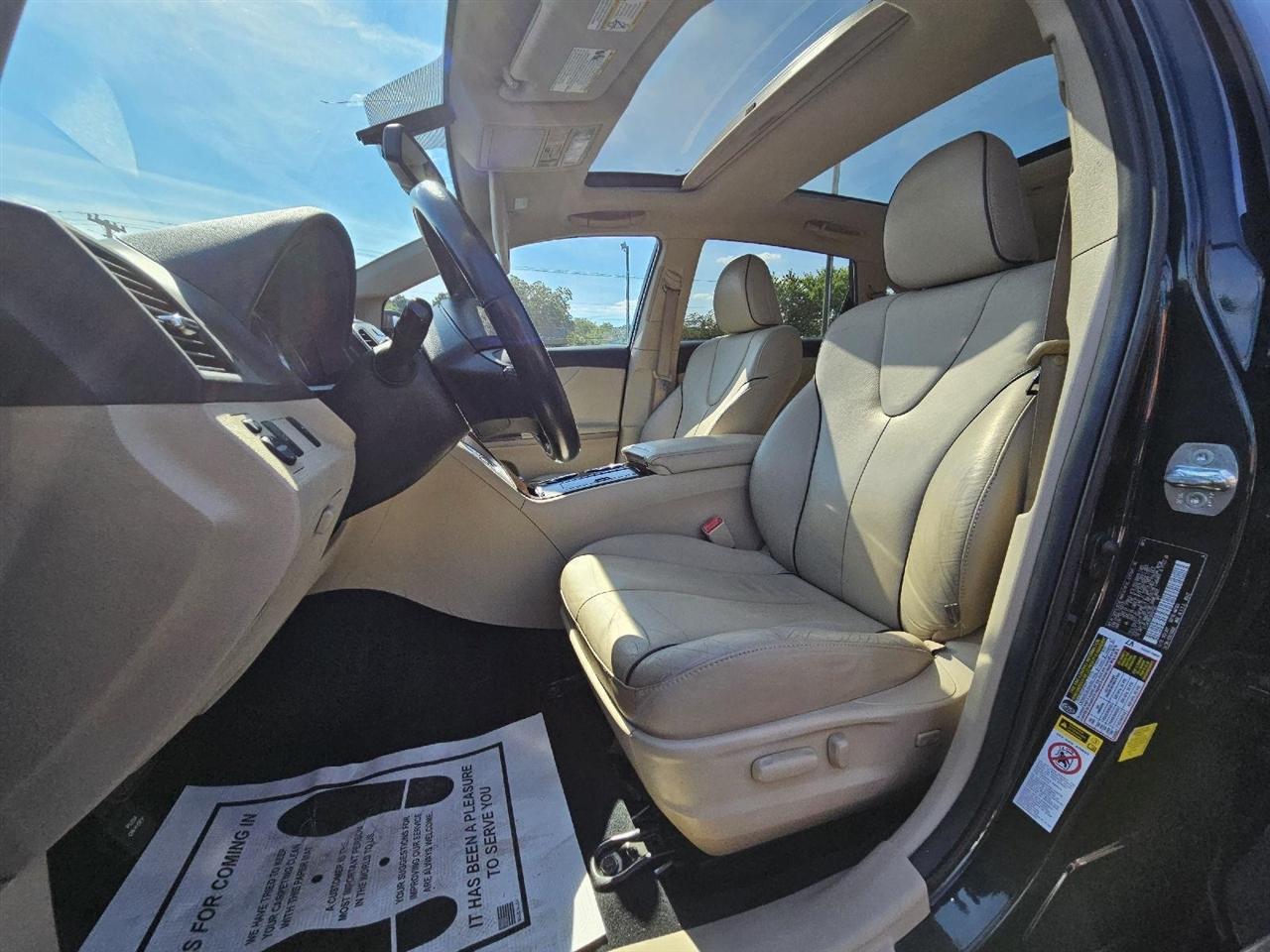 Toyota Venza LE V6 FWD 2013