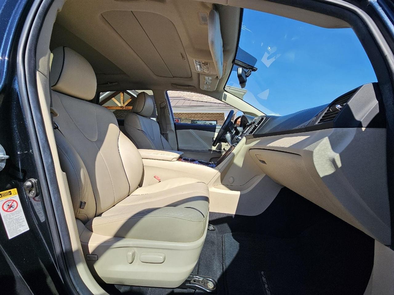 Toyota Venza LE V6 FWD 2013