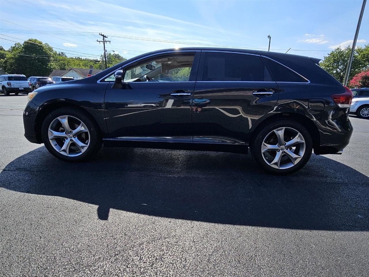 Toyota Venza LE V6 FWD 2013
