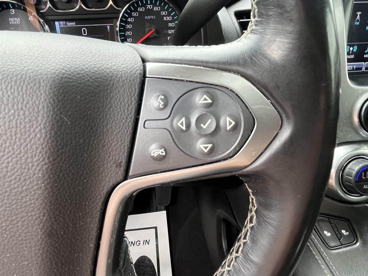 Chevrolet Suburban LT 4WD 2019