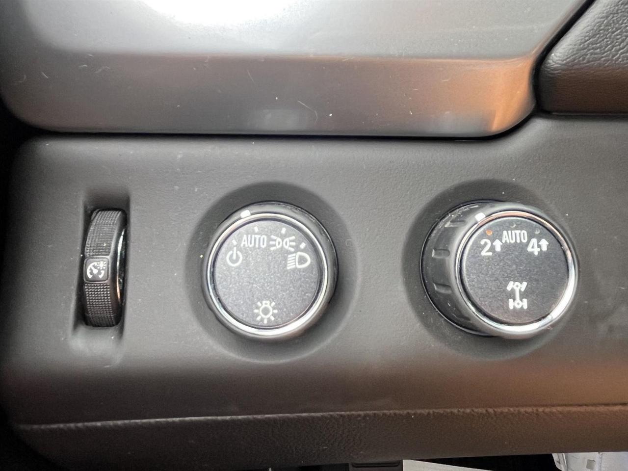 Chevrolet Suburban LT 4WD 2019