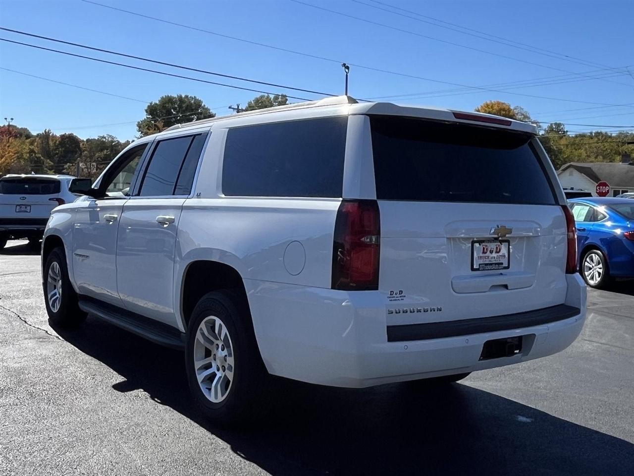 Chevrolet Suburban LT 4WD 2019