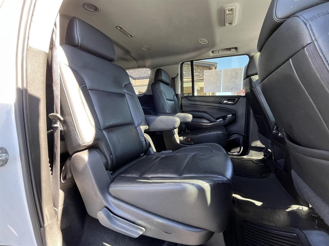 Chevrolet Suburban LT 4WD 2019