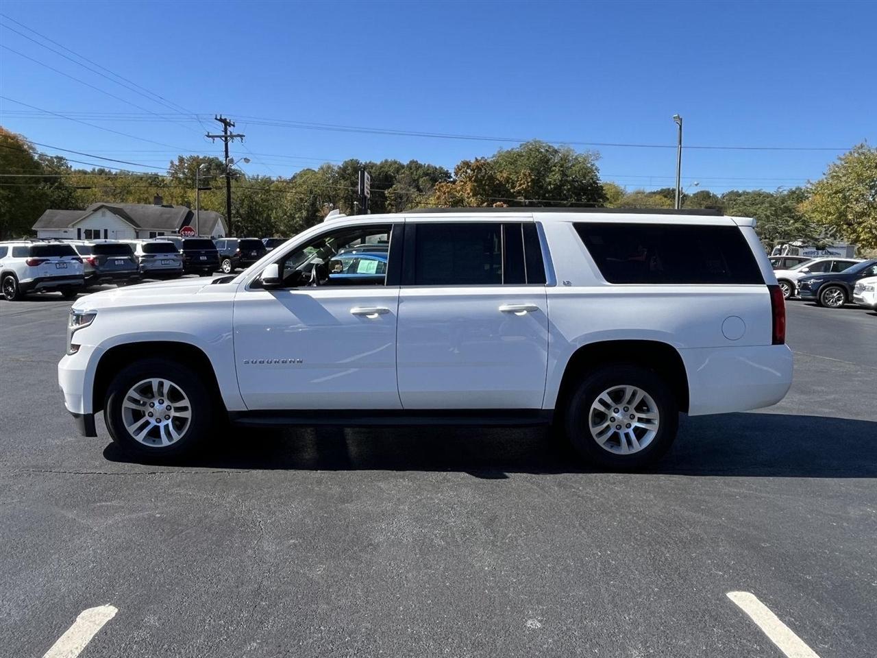 Chevrolet Suburban LT 4WD 2019