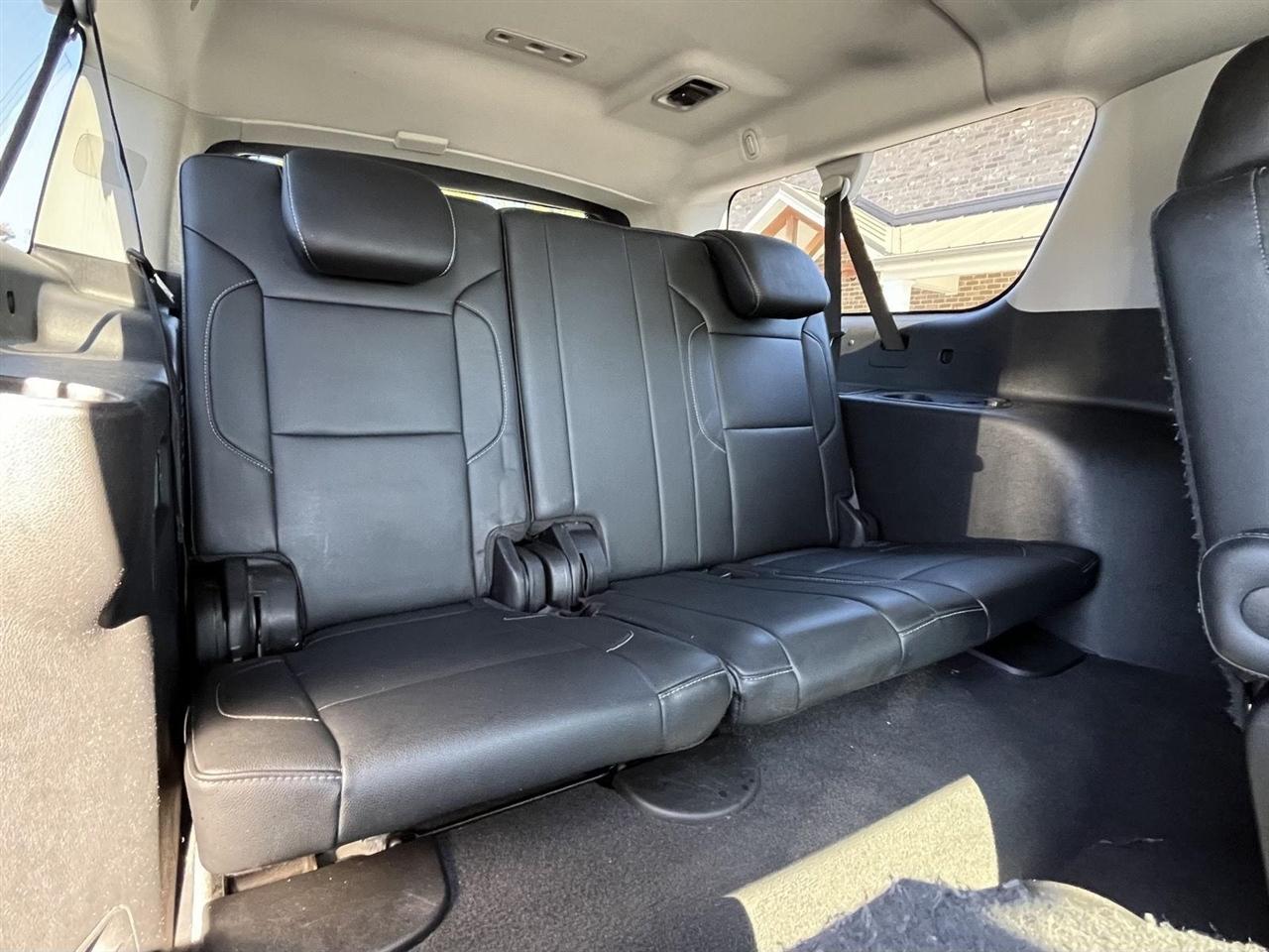 Chevrolet Suburban LT 4WD 2019