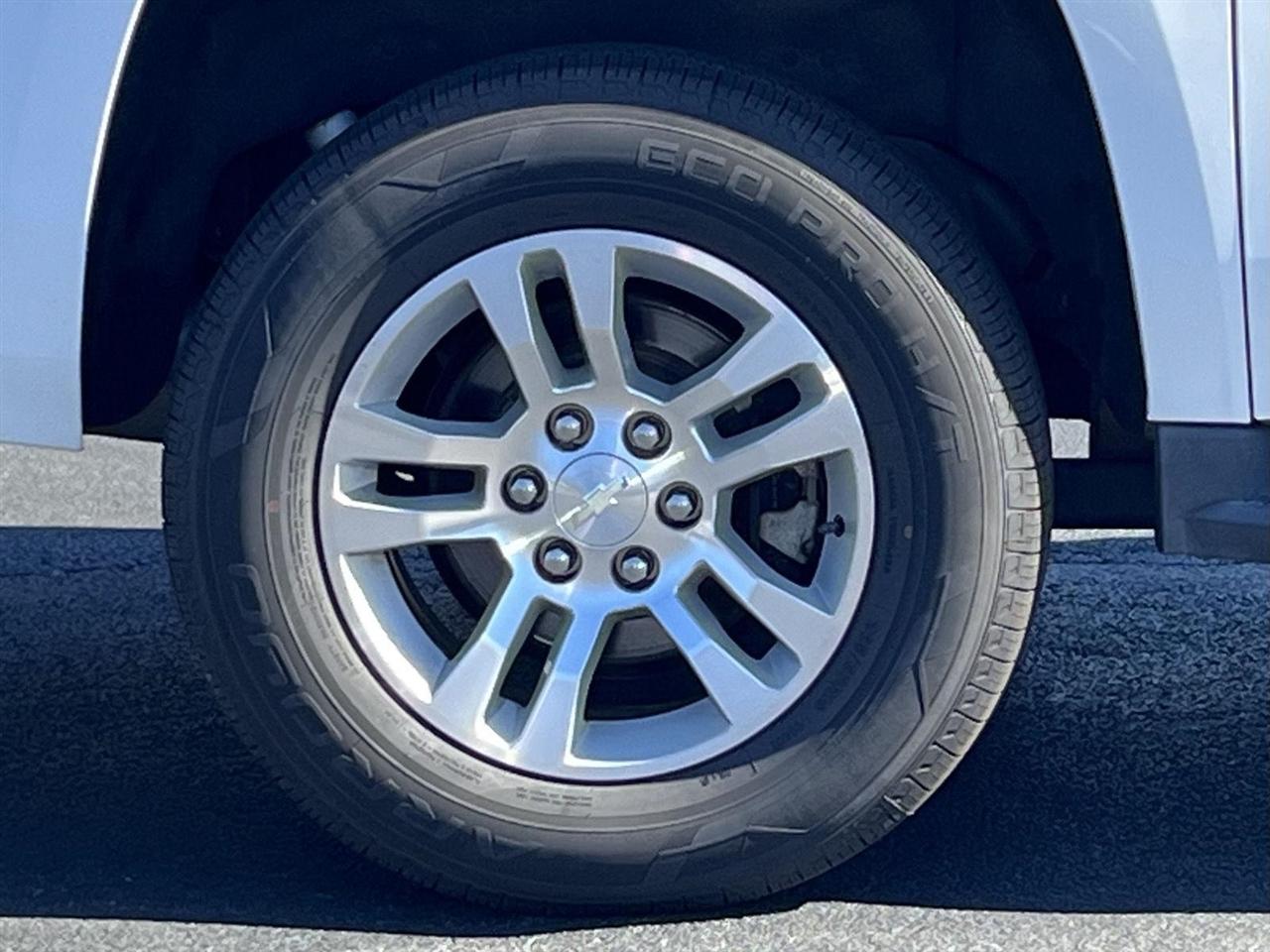 Chevrolet Suburban LT 4WD 2019
