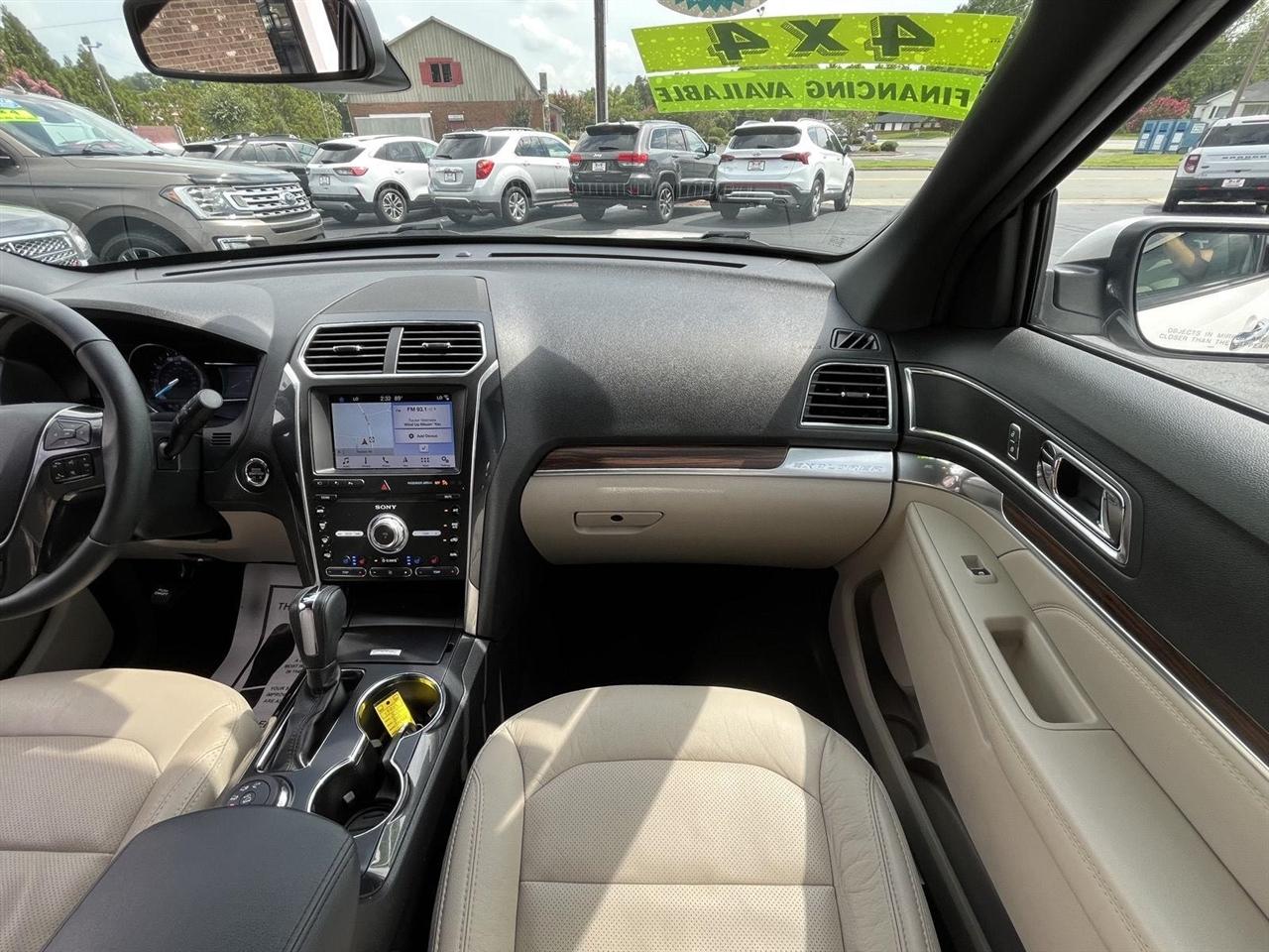 Ford Explorer Limited 4WD 2019