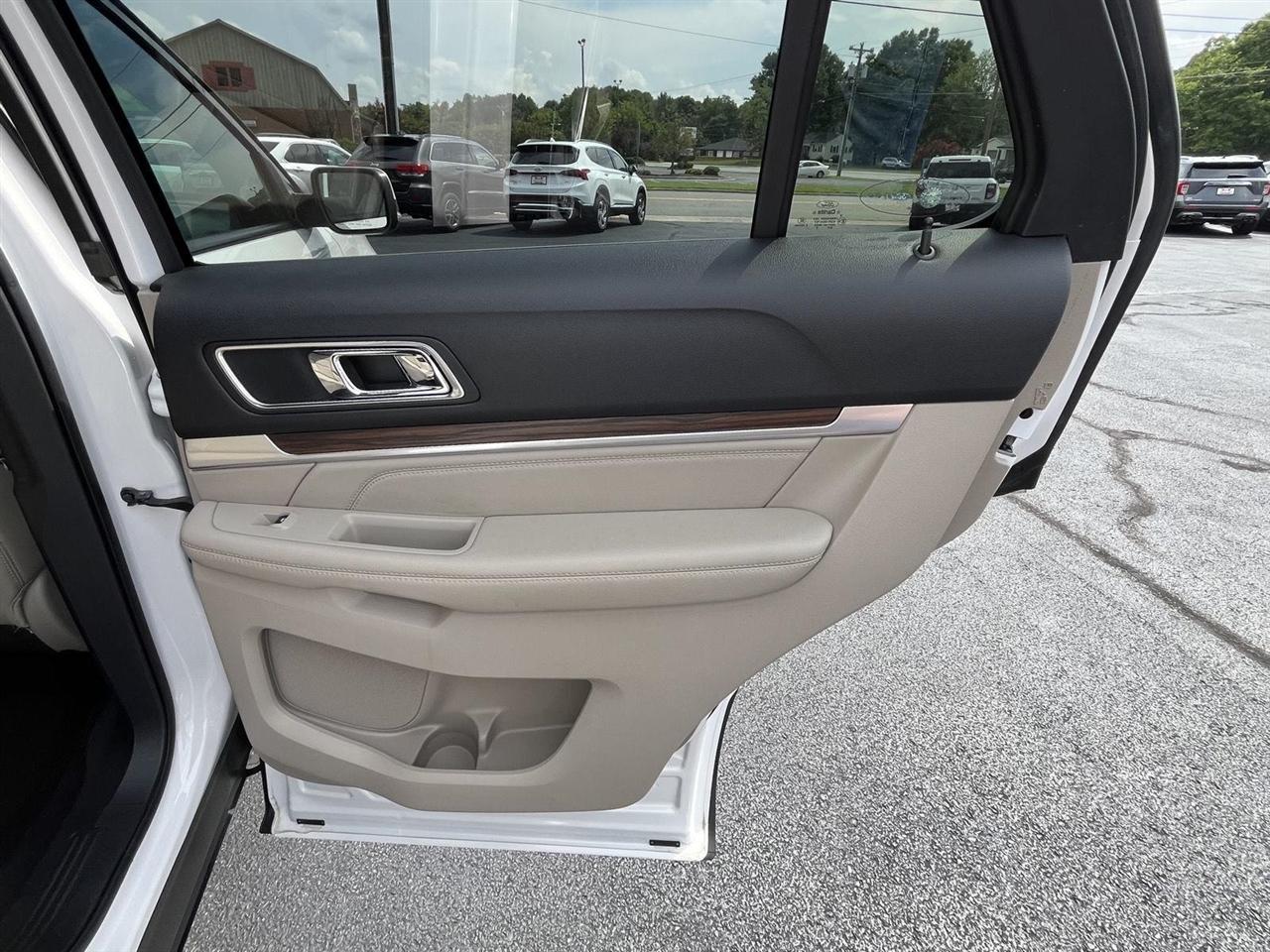 Ford Explorer Limited 4WD 2019