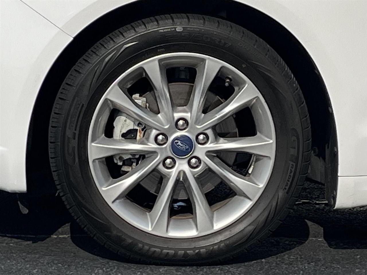 Ford Fusion SE 2017