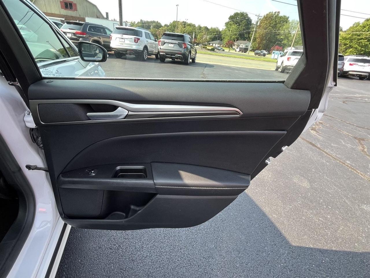 Ford Fusion SE 2017