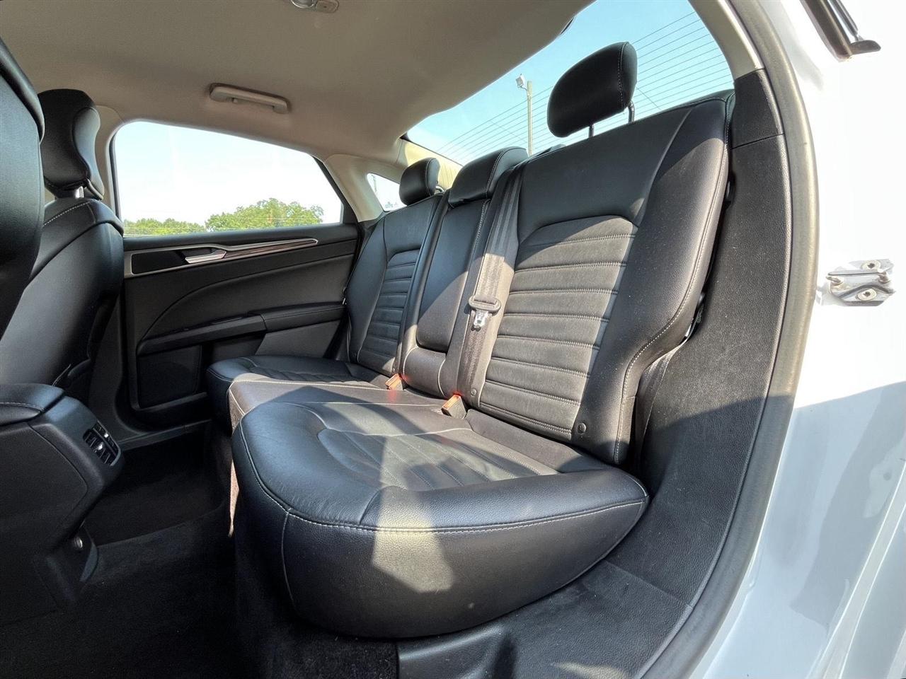 Ford Fusion SE 2017